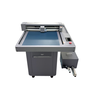M&aacute;quina troqueladora y plegadora autom&aacute;tica inteligente FC-7050PRO con c&aacute;mara CCD